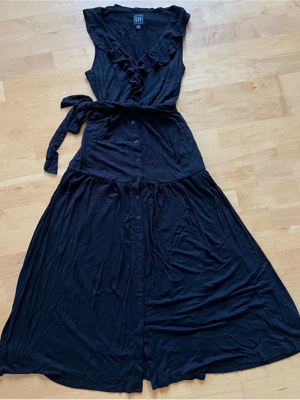 GAP Super Soft Black Ruffle V-Neck Button-Front Maxi Dress